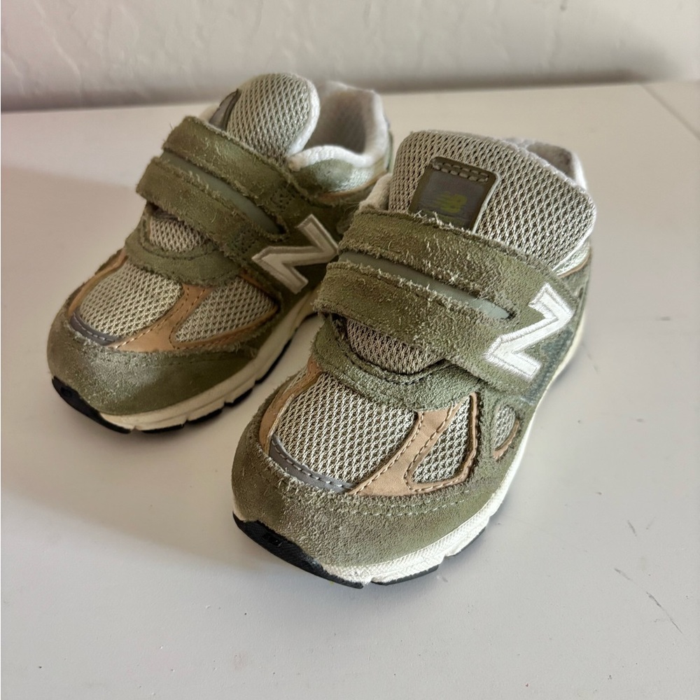 New Balance Teddy Santis x 990v4 Hook and Loop Toddler 'Olive' Sneakers, Sz 6